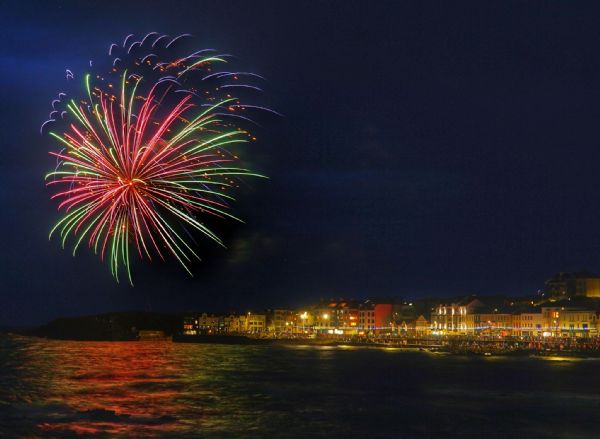 Red Sails Fireworks by Boyce ED